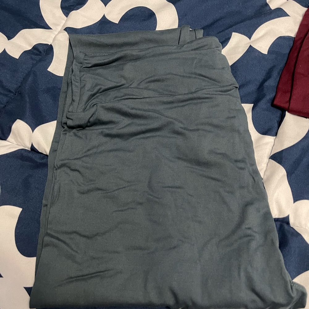 TC Lularoe leggings in beautiful slate blue
